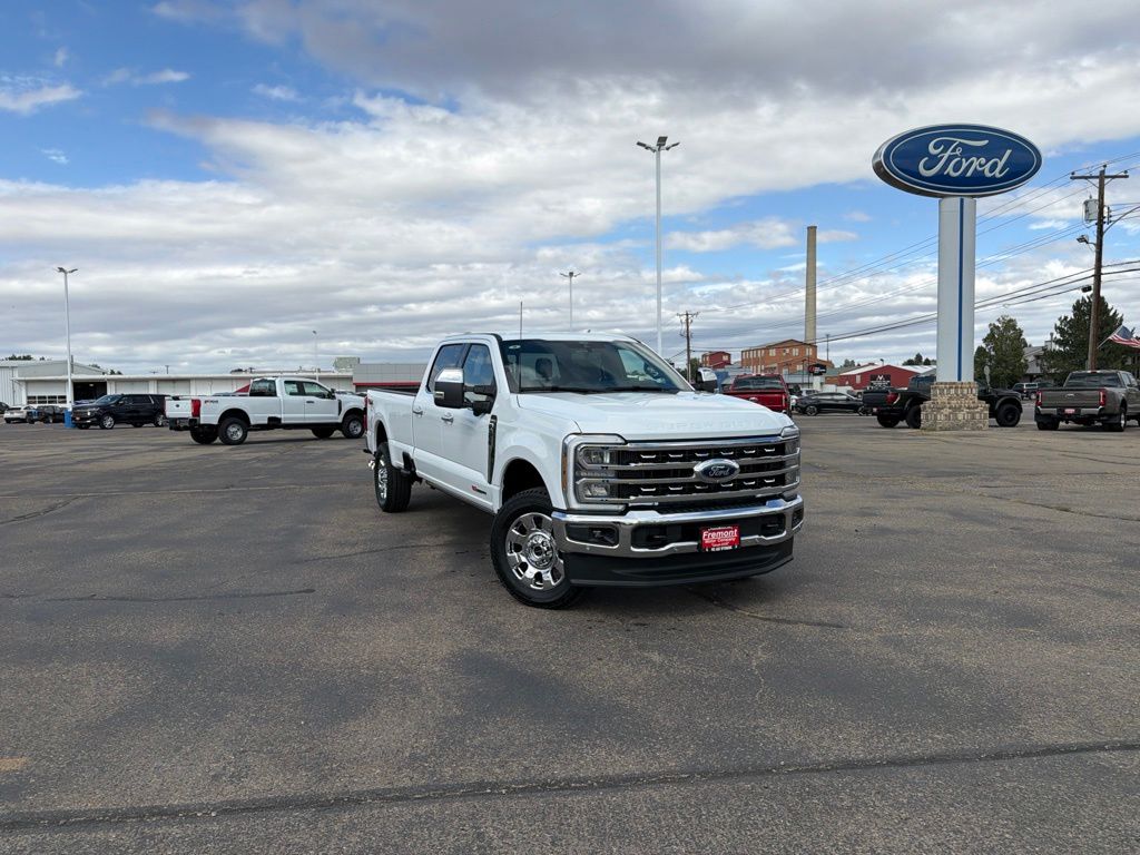 2026 Ford F-350SD Lariat