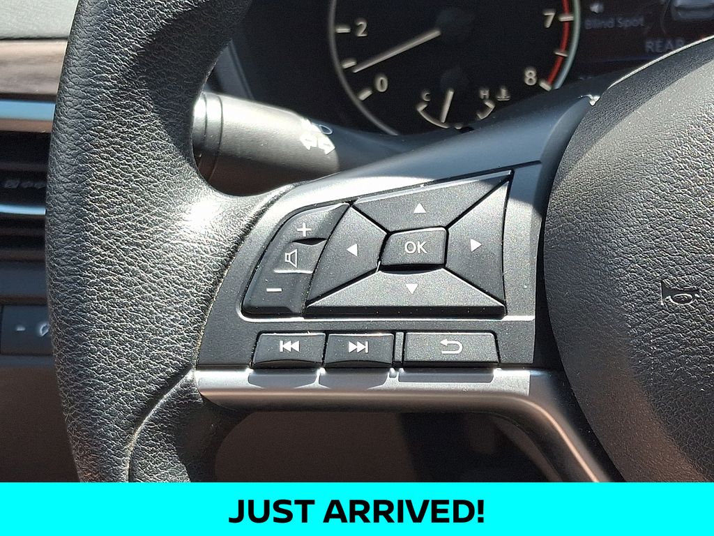 Used 2023 Nissan Altima Sedan