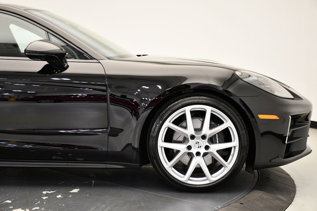 Thumbnail: 2026 Porsche Panamera - 15