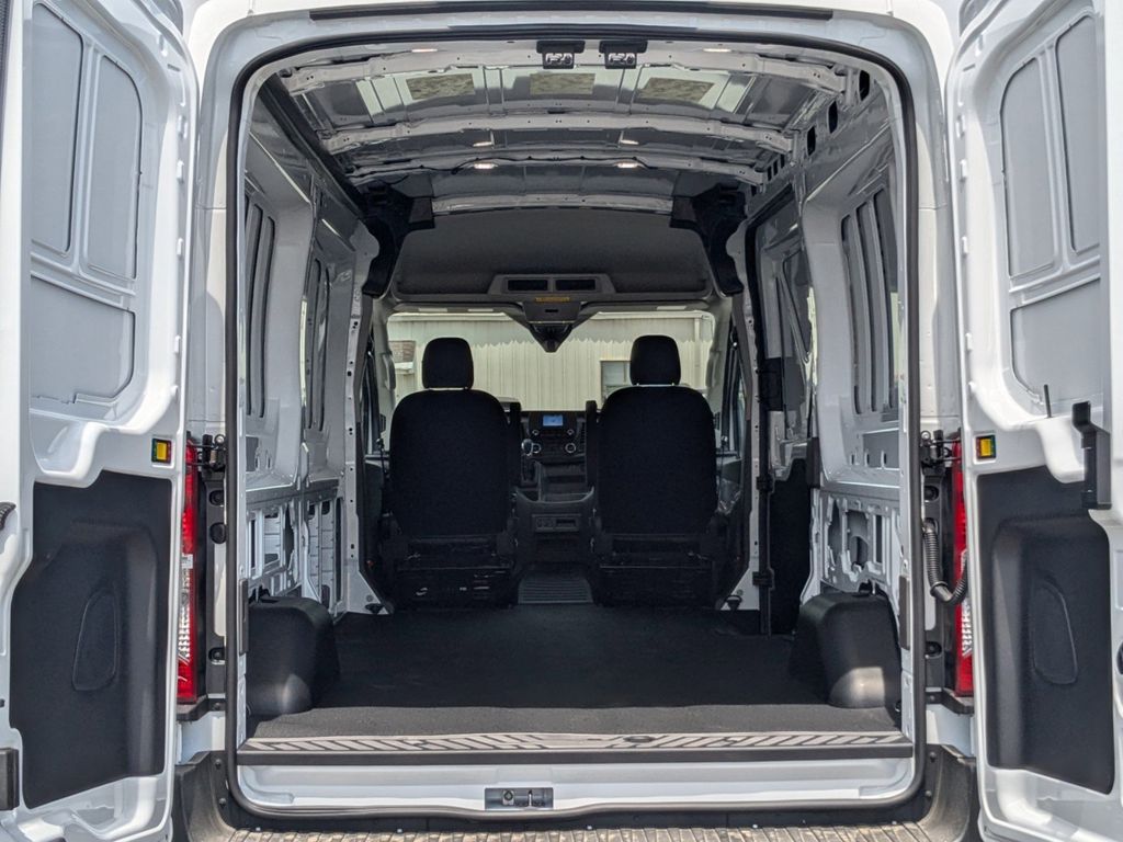 2025 Ford Transit 250