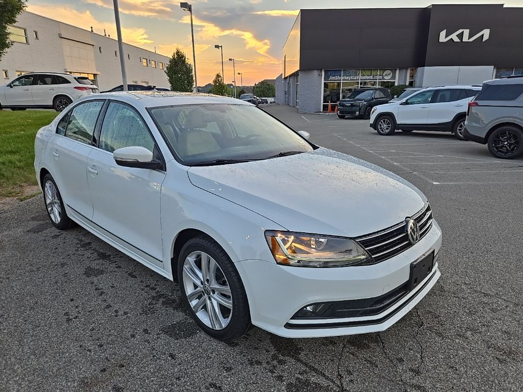 Pure White 2017 Volkswagen Jetta Sedan Front-Wheel Drive 6-Speed Automatic
