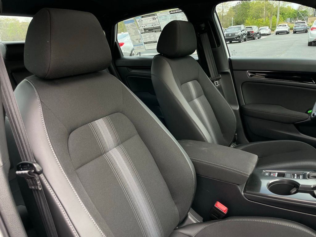 2025 Honda Civic Sport 31