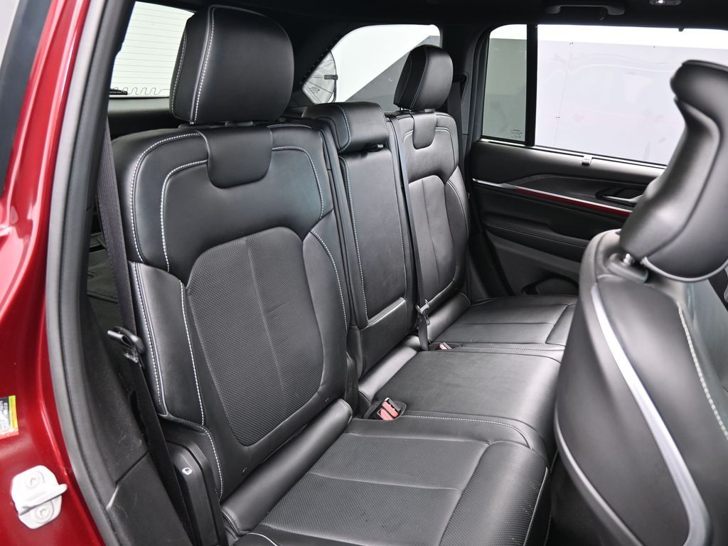 Used 2023 Velvet Red Pearlcoat Jeep Overland image 48