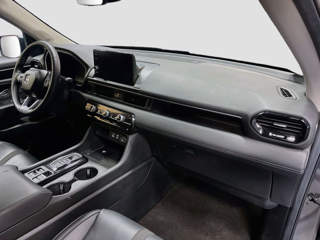 Used 2025 Charcoal Honda Touring image 32