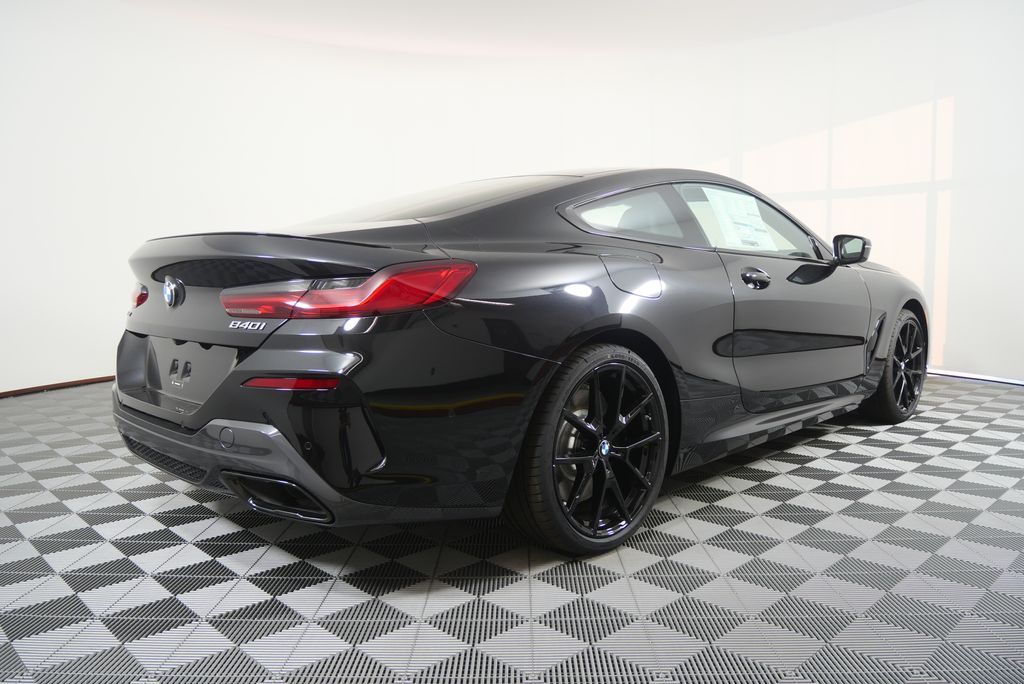 Thumbnail: 2026 BMW 8 Series - 4