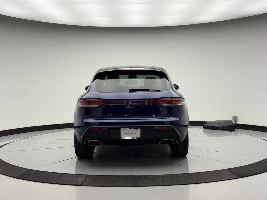 Thumbnail: 2026 Porsche Macan - 9