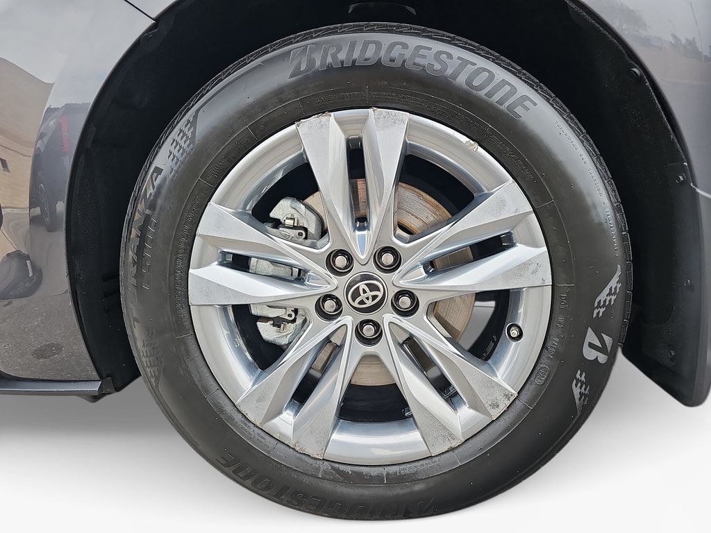 Used 2025 Toyota Sienna Van