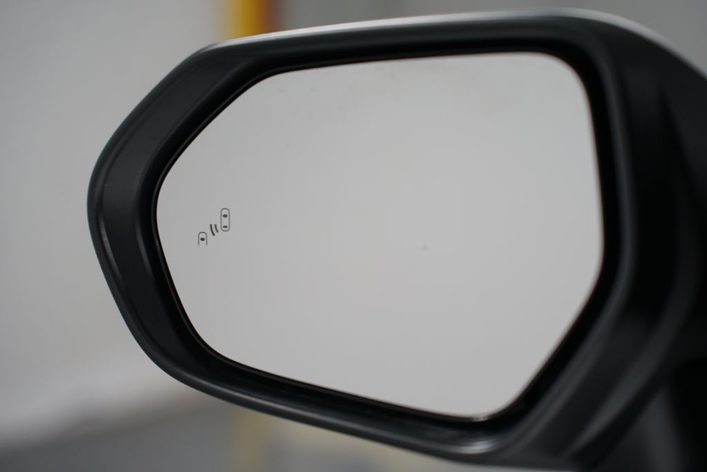 Thumbnail: 2025 Toyota Camry - 26