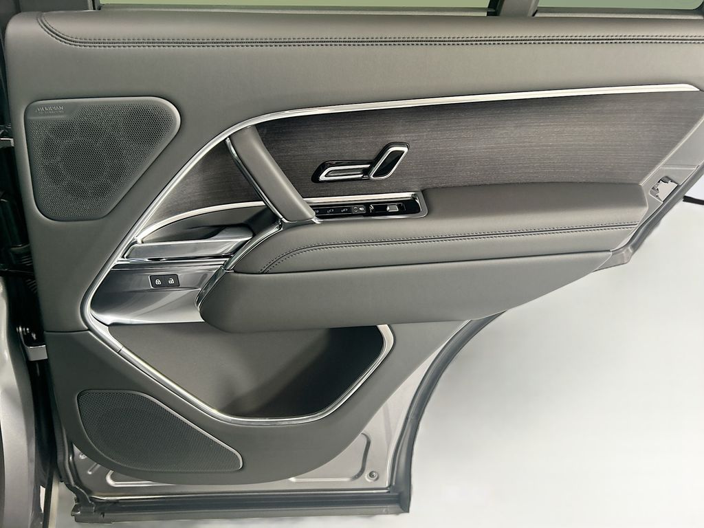 Thumbnail: 2026 Land Rover Range Rover - 26