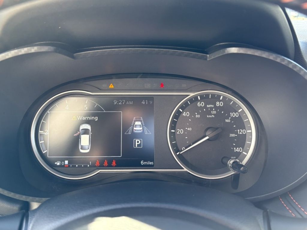 2025 Nissan Versa 1.6 SR