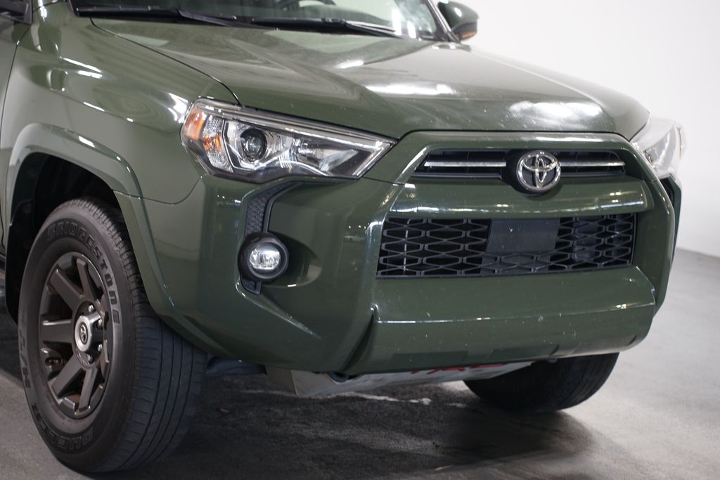 Thumbnail: 2021 Toyota 4Runner - 4