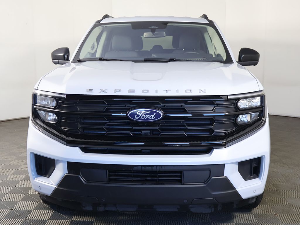 Used 2025 Silver Ford Active image 12