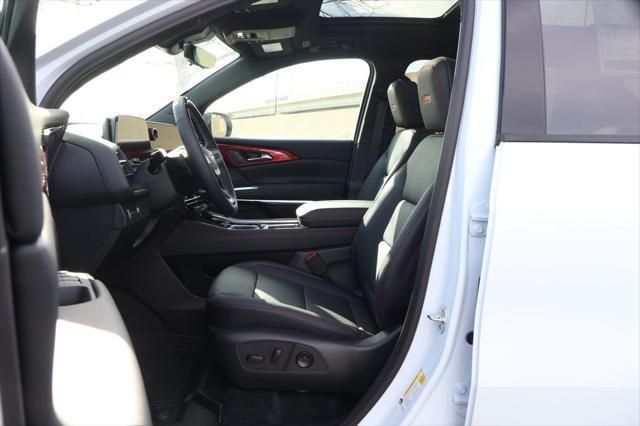 Thumbnail: 2026 Chevrolet Traverse - 14