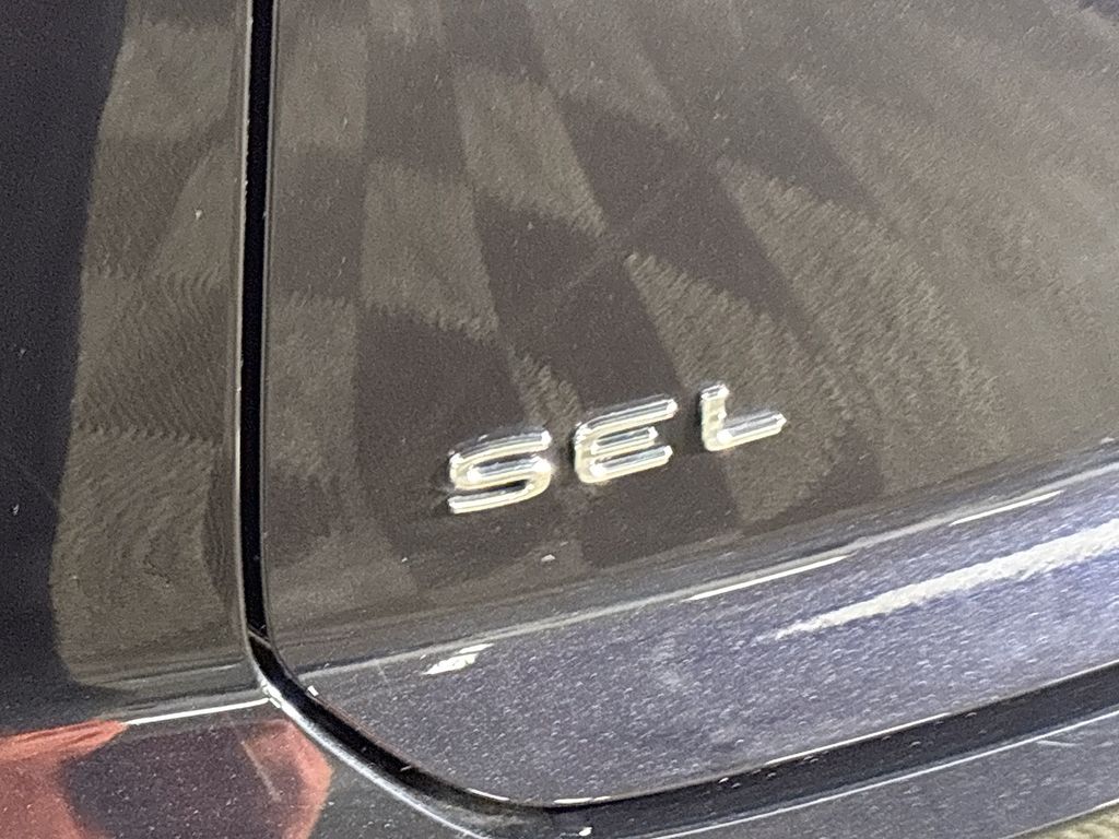 2026 Volkswagen Atlas Cross Sport 2.0T SEL