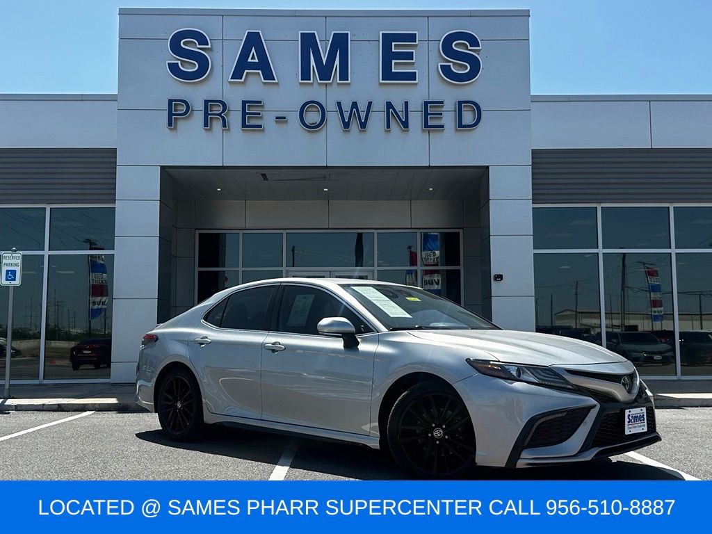 2022 Toyota Camry XSE FWD