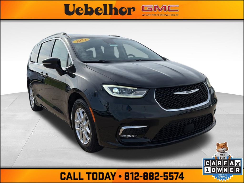 Brilliant Black Crystal Pearlcoat 2022 Chrysler Pacifica Minivan Front-Wheel Drive 9-Speed Automatic
