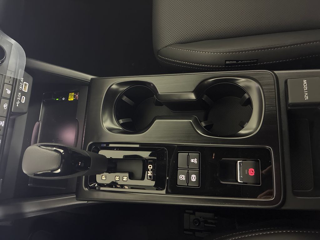 2026 Subaru Outback Limited - Photo 17