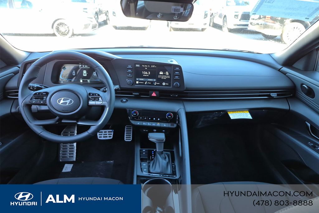 New 2026 White HYUNDAI SEL Sport Plus image 24