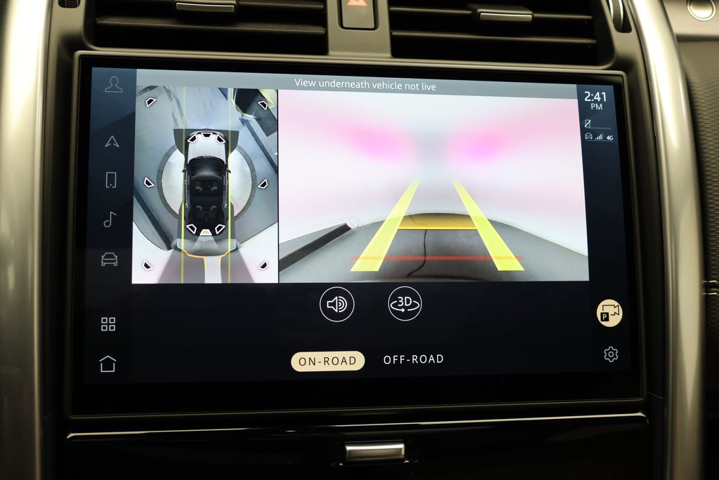 Thumbnail: 2025 Land Rover Discovery - 22