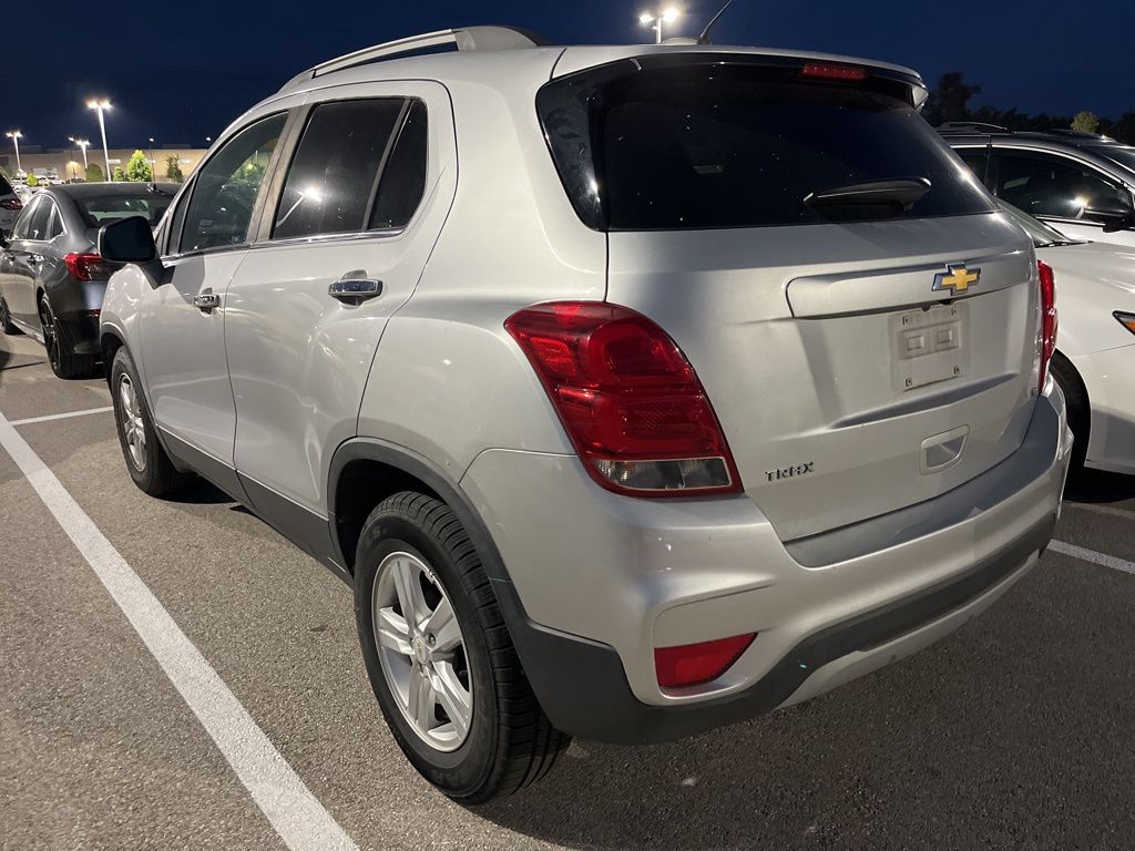 Thumbnail: 2018 Chevrolet Trax - 2