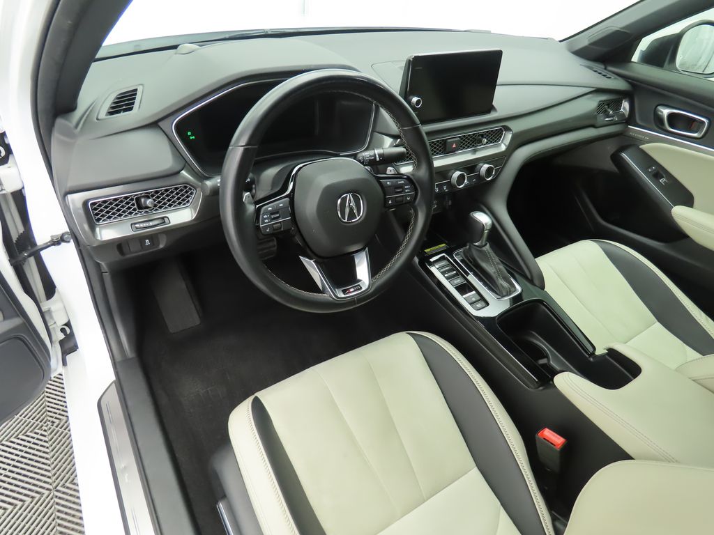 Thumbnail: 2023 Acura Integra - 9