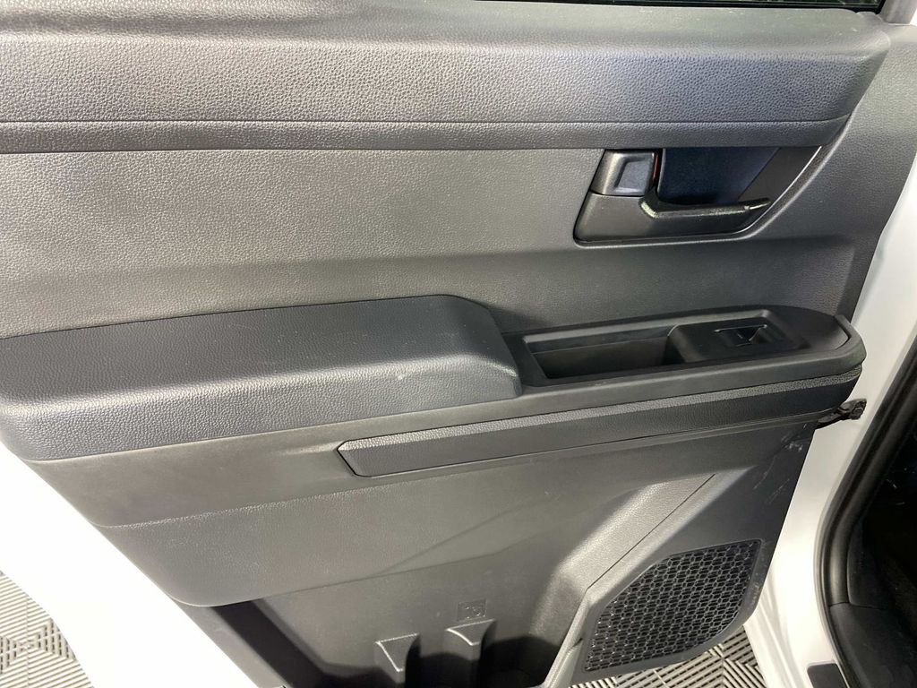 2025 Toyota Tacoma SR5 Ice - Grieco Acura - Image 27