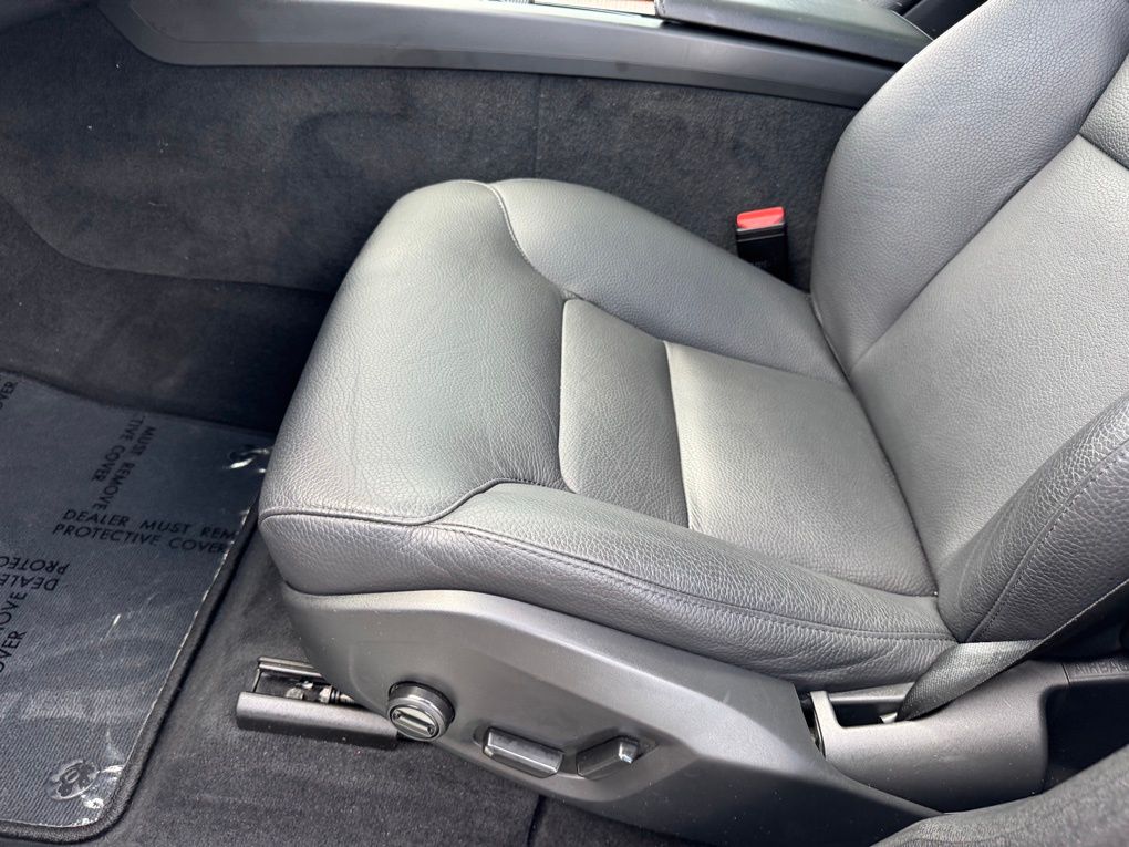 2023 Volvo XC60 B5 Plus photo 32
