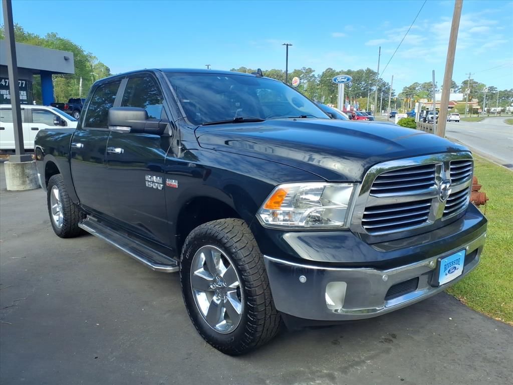 Black Forest Green Pearlcoat 2017 RAM 1500 Big Horn Crew Cab 4WD Pickup Truck Four-Wheel Drive 8-Speed Automatic