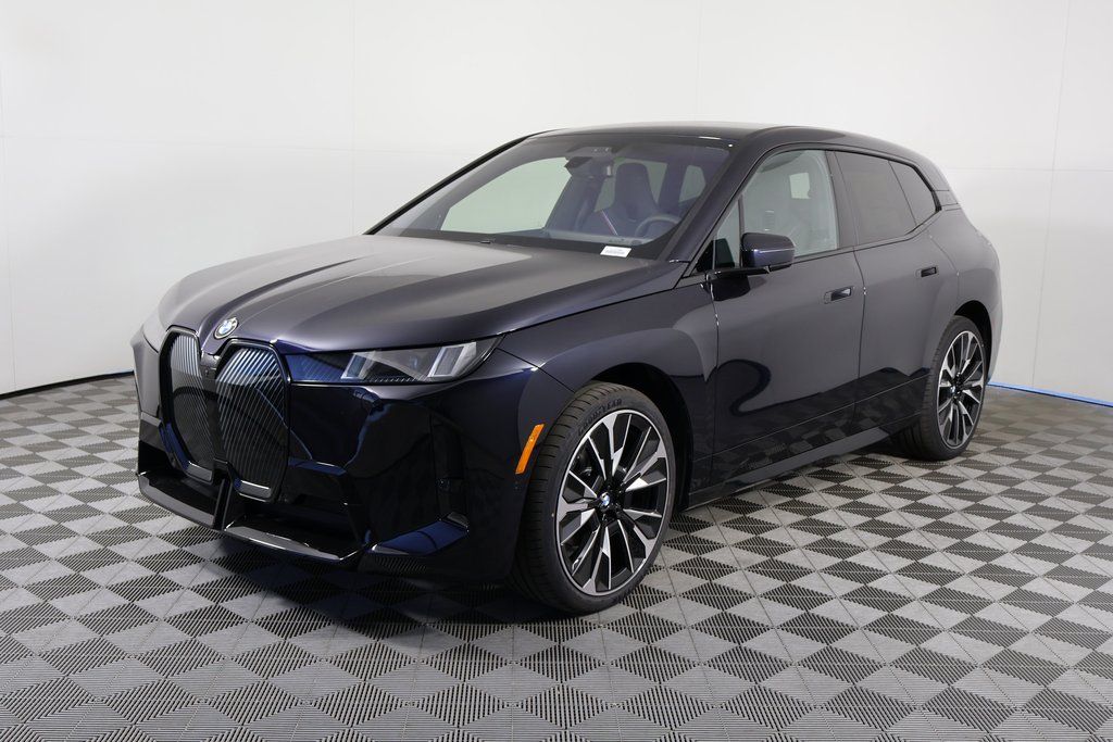 Thumbnail: 2026 BMW iX - 1