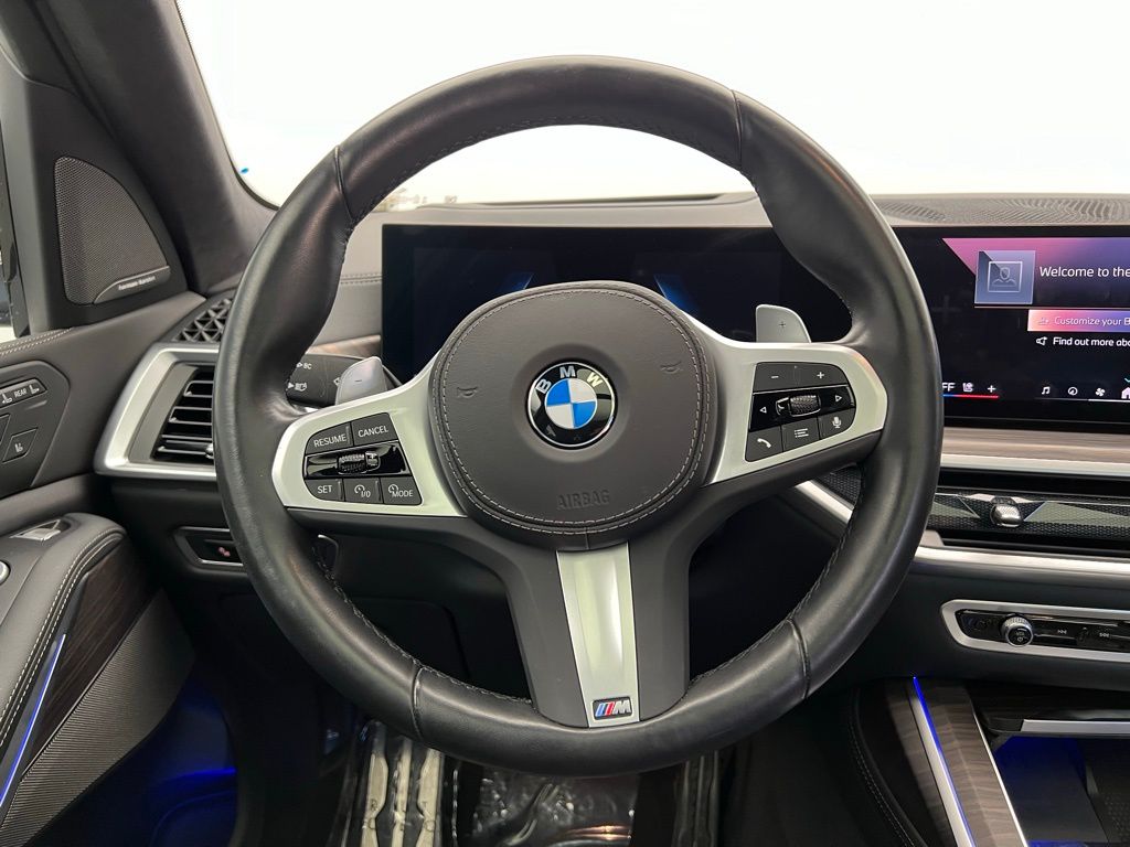 Thumbnail: 2024 BMW X7 - 18