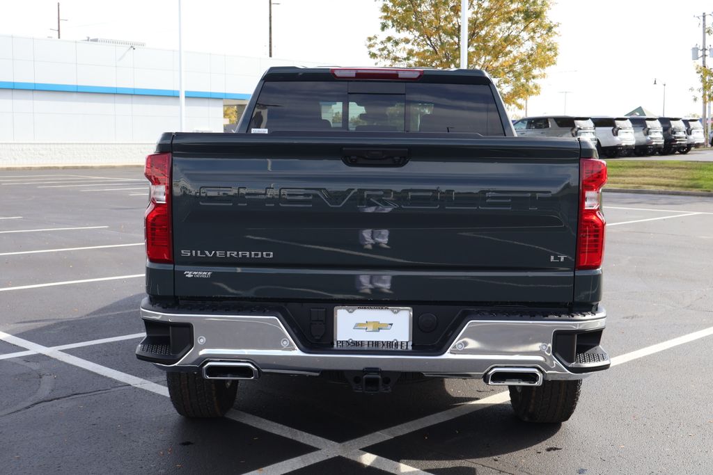 Thumbnail: 2026 Chevrolet Silverado 1500 - 6