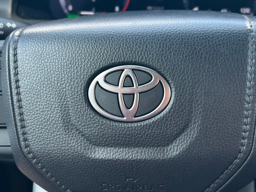 Used 2025 Toyota Tacoma Hybrid Truck