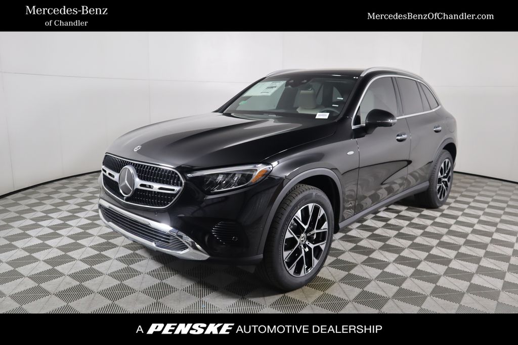 2025 Mercedes-Benz GLC 350 Hero Image