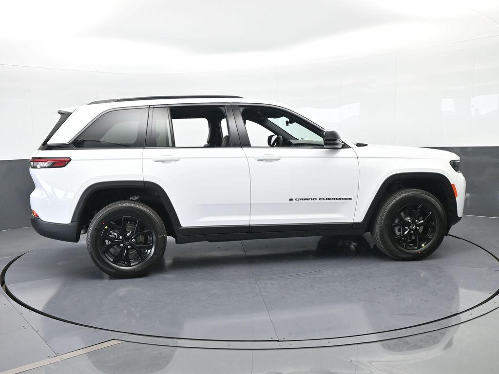 New 2026 Bright White Clearcoat Jeep Laredo image 7
