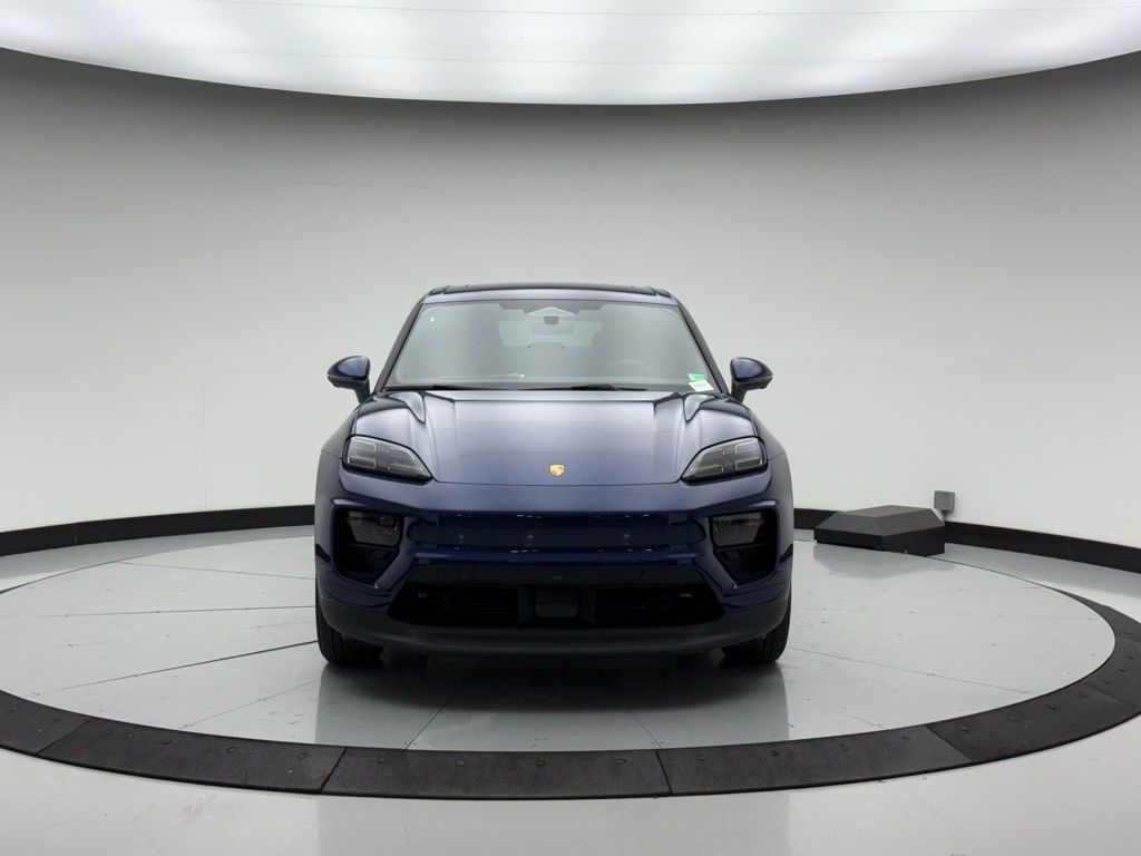 Thumbnail: 2025 Porsche Macan - 6