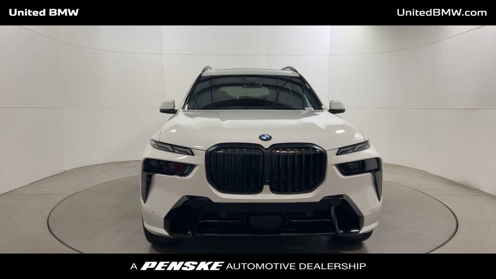 Thumbnail: 2026 BMW X7 - 3