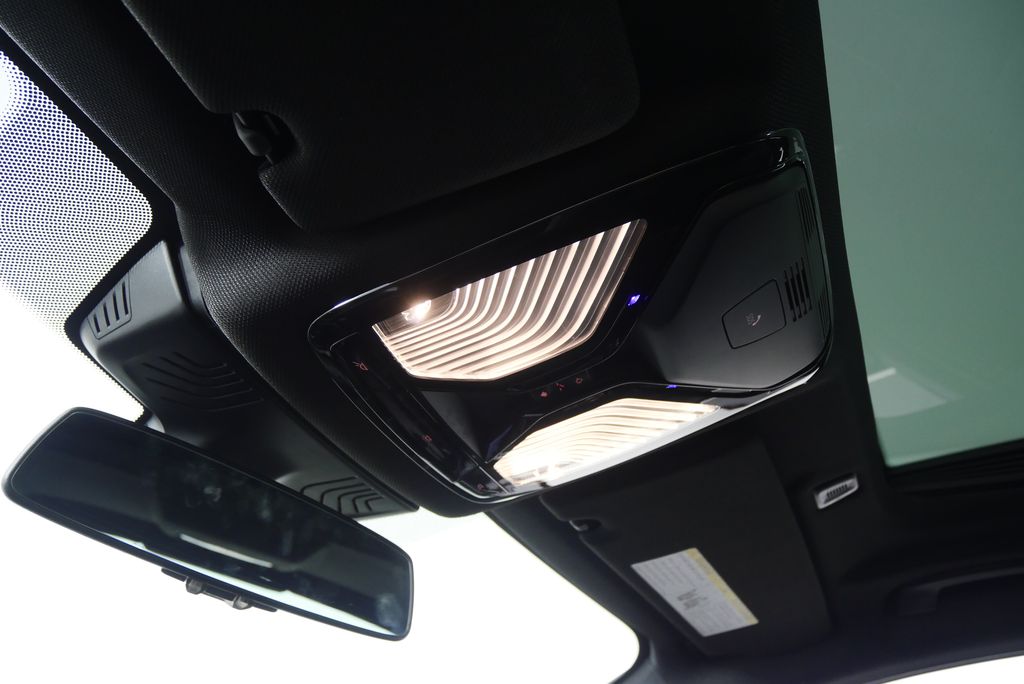 2019 BMW 5 Series 530i 24