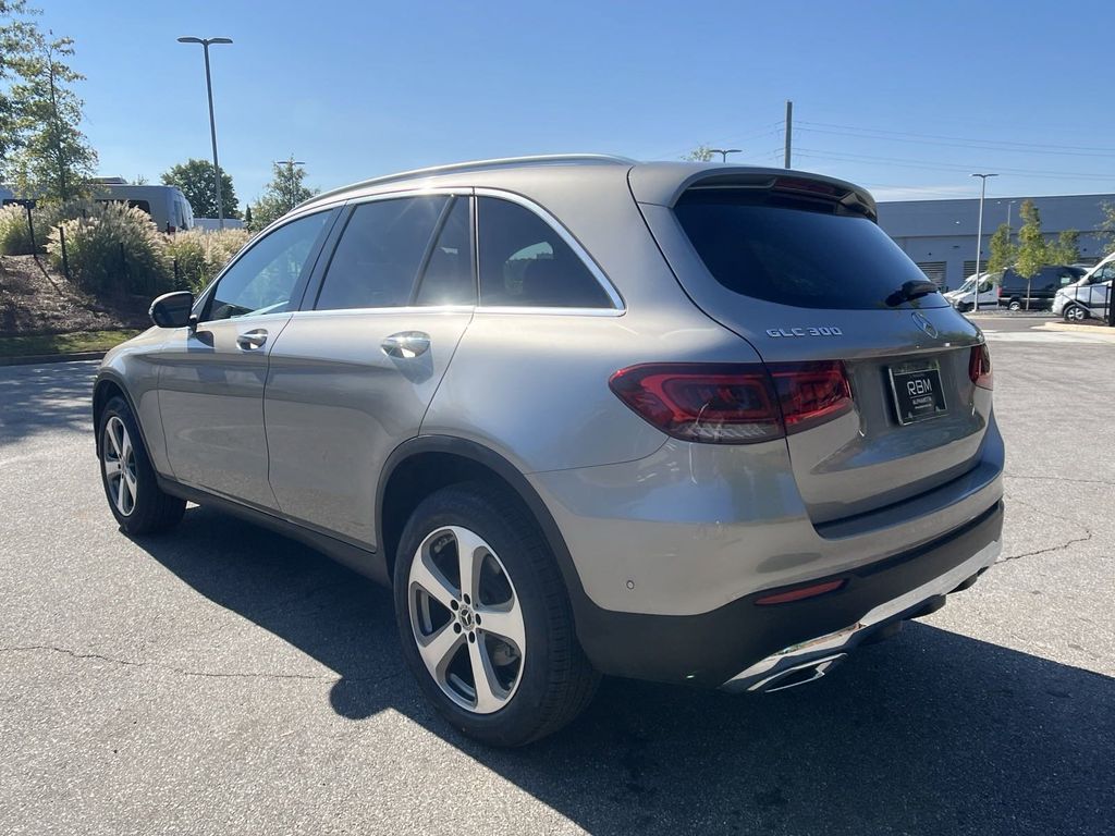 2022 Mercedes-Benz GLC GLC 300 6