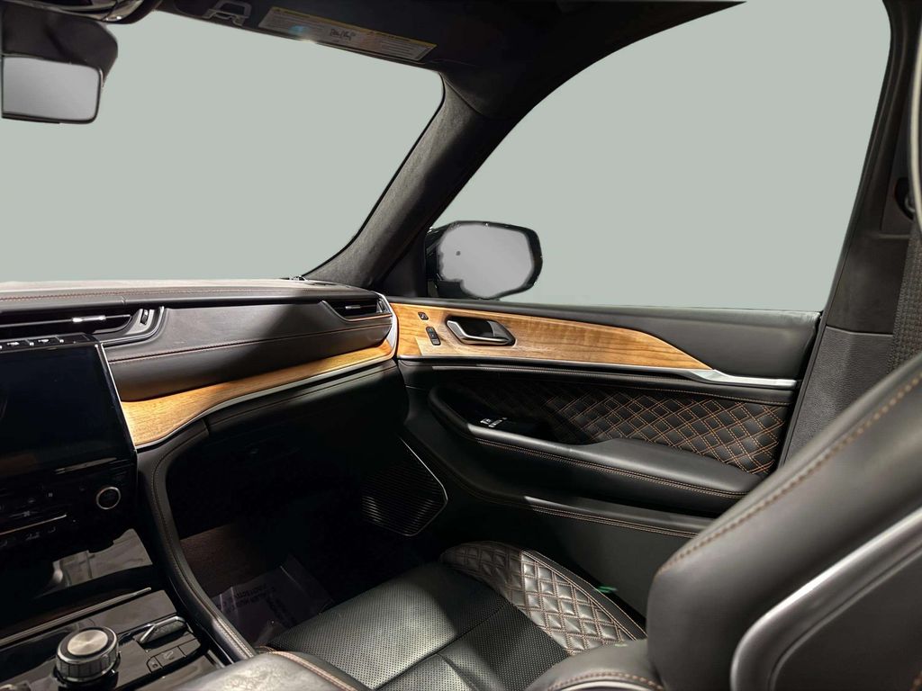 Used 2021 Diamond Black Crystal Pearlcoat Jeep Summit image 24