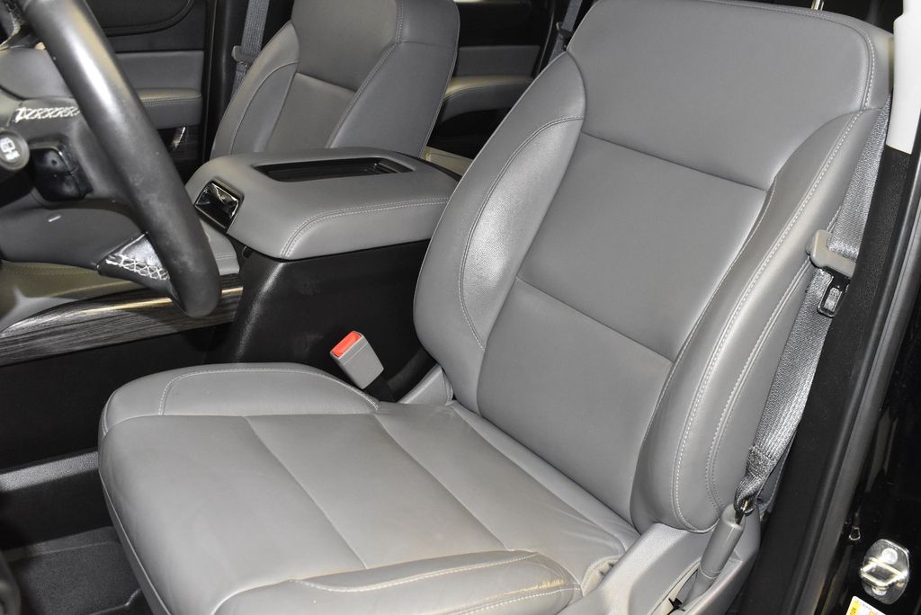 Thumbnail: 2018 Chevrolet Tahoe - 16