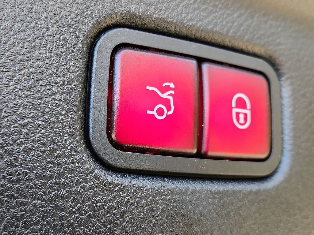 Thumbnail: 2022 Mercedes-Benz S-Class - 29