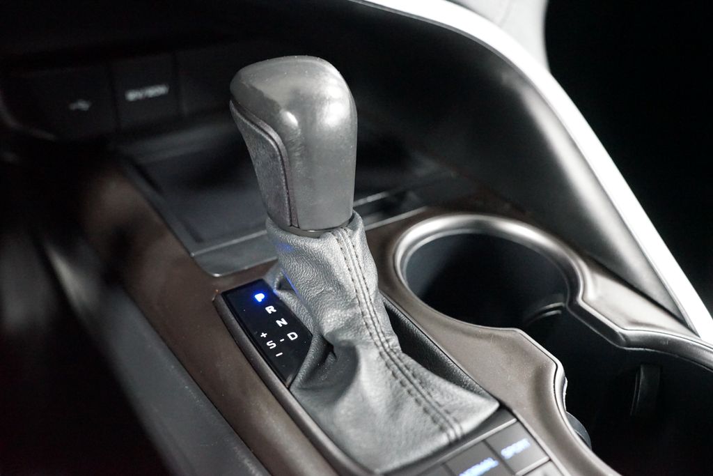 Thumbnail: 2024 Toyota Camry - 21