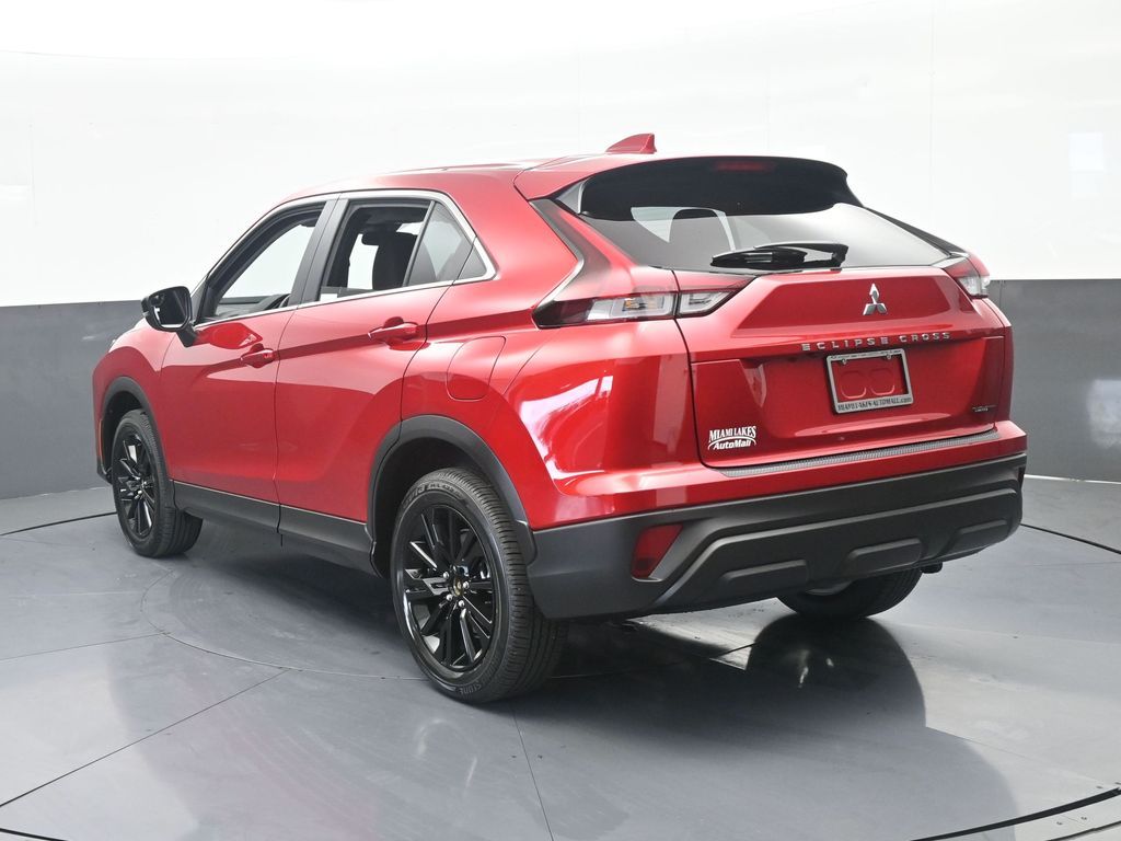 New 2026 Red Mitsubishi LE image 4