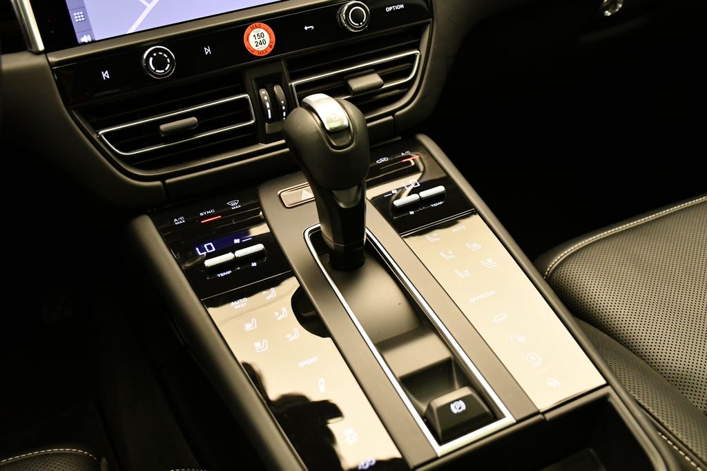 2022 Porsche Macan S 30