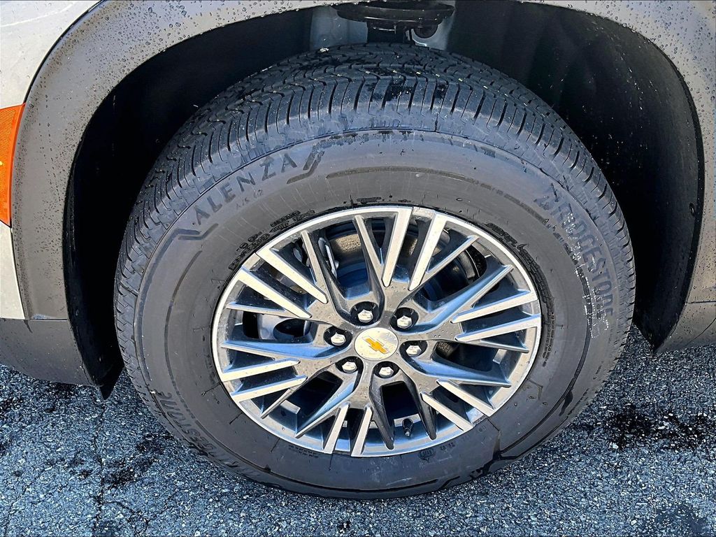 2026 Chevrolet Traverse — photo 8