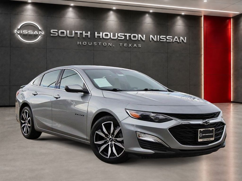 Sterling Gray Metallic 2024 Chevrolet Malibu Sedan Front-Wheel Drive Continuously Variable Transmission