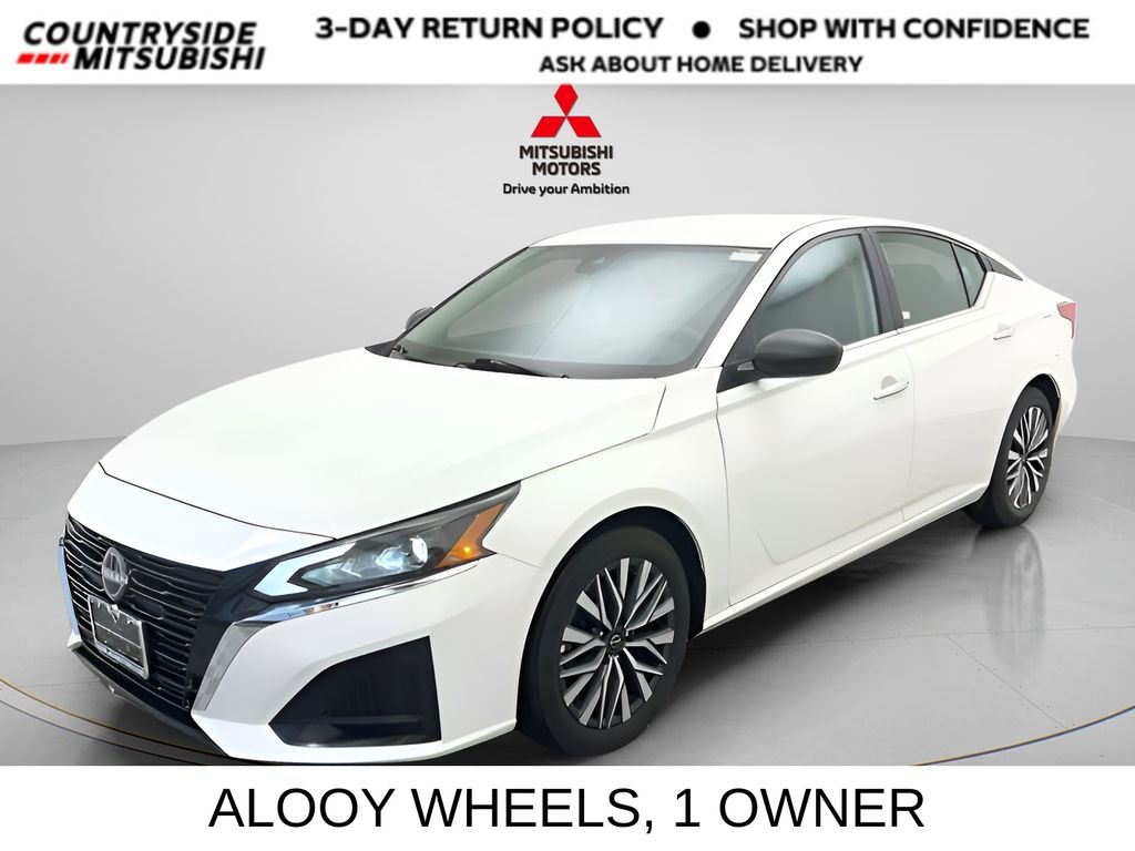 Glacier White 2025 Nissan Altima 2.5 SV FWD Sedan Front-Wheel Drive Continuously Variable Transmission