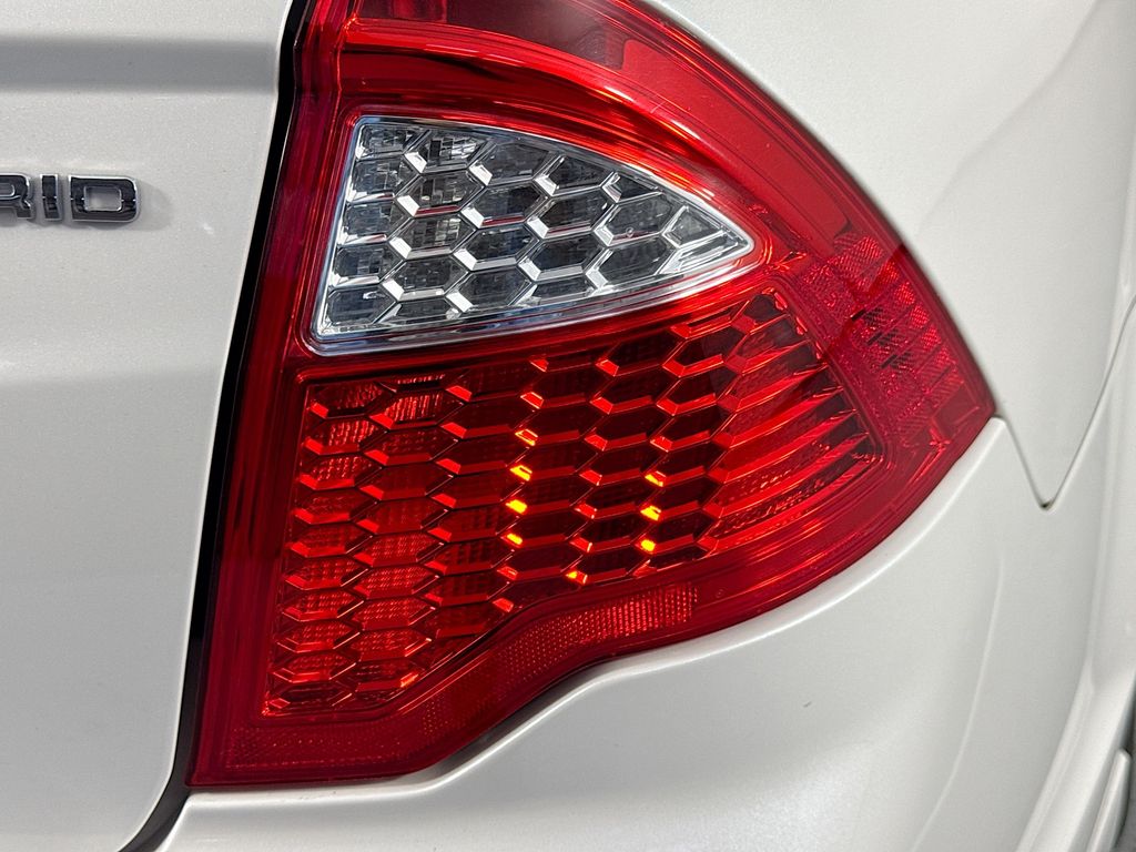 Used Car 2010 Ford Fusion Hybrid  Base For Sale Under $10,000 In Austin, Texas