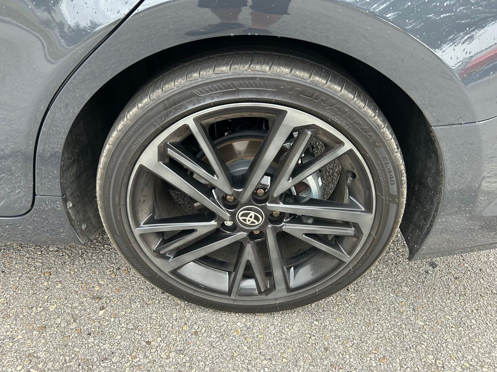 Thumbnail: 2025 Toyota Camry - 9