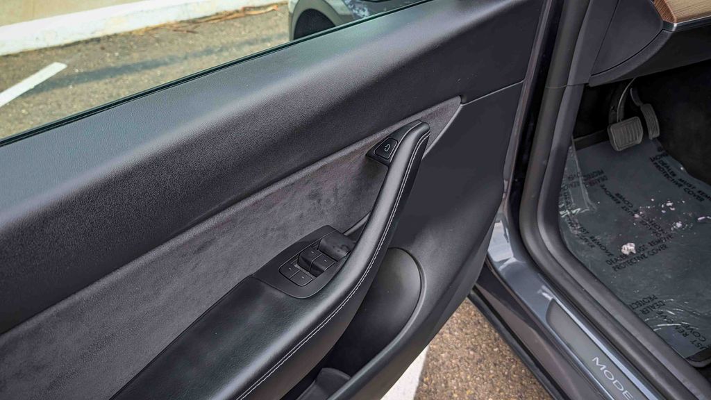 Used 2021 Tesla Model Y Long Range 4D Sport Utility